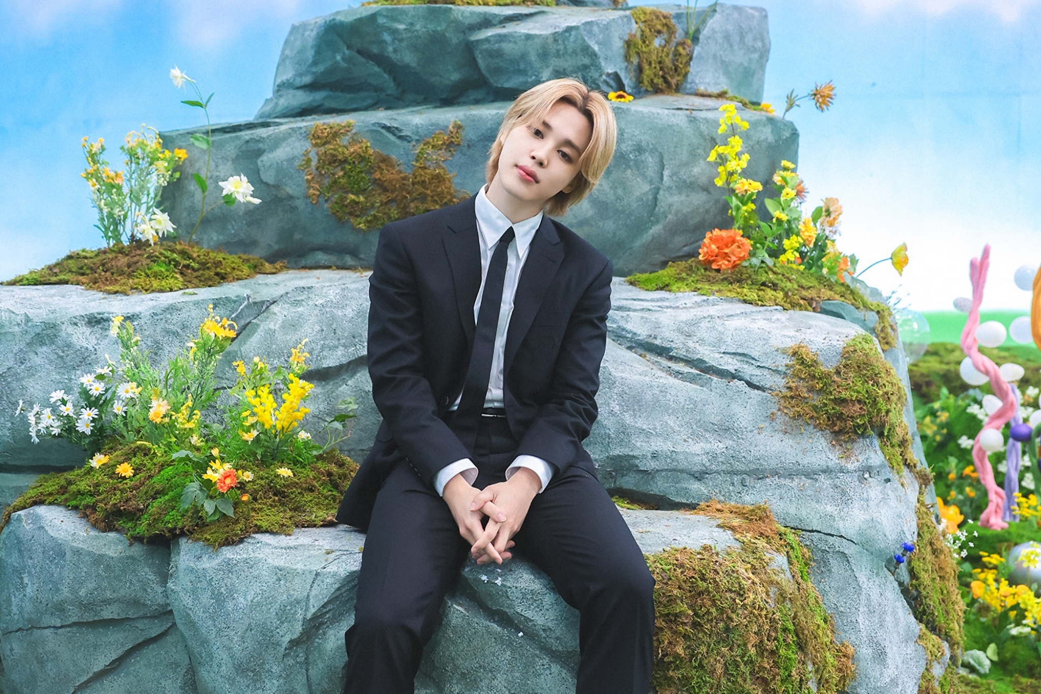 BTS' Jimin brightens up the track video shoot with "Smeraldo Garden Marching Band (feat. Loco)"