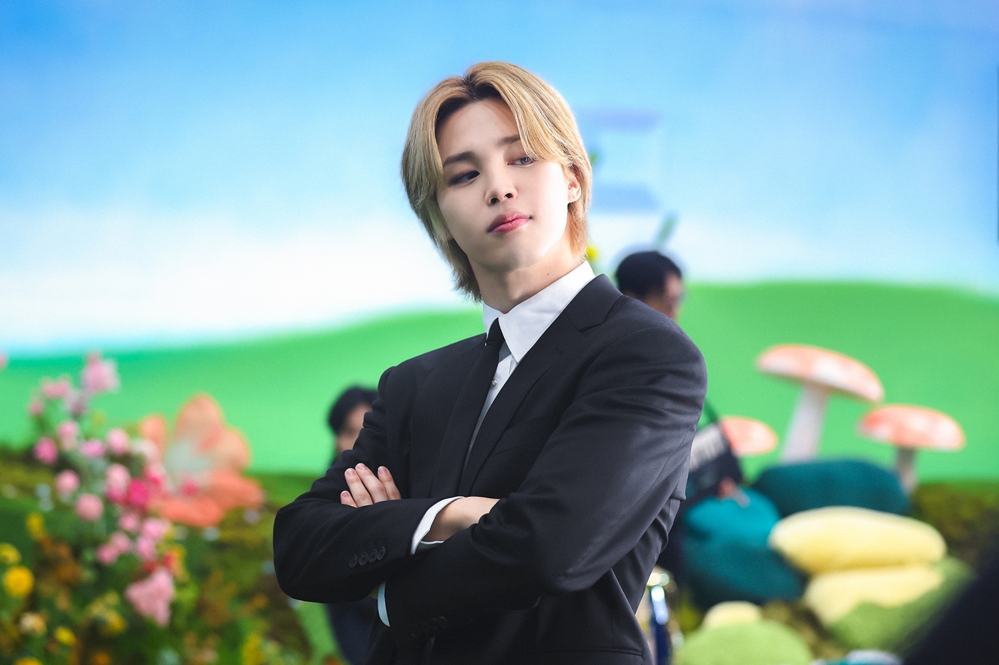 Песня smeraldo garden marching band jimin