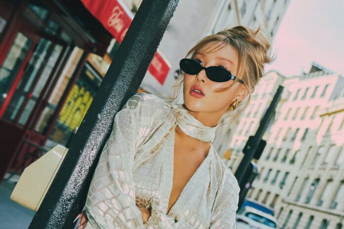 MAMAMOO's Hwasa unveils tracklist for 2nd mini album 'O'