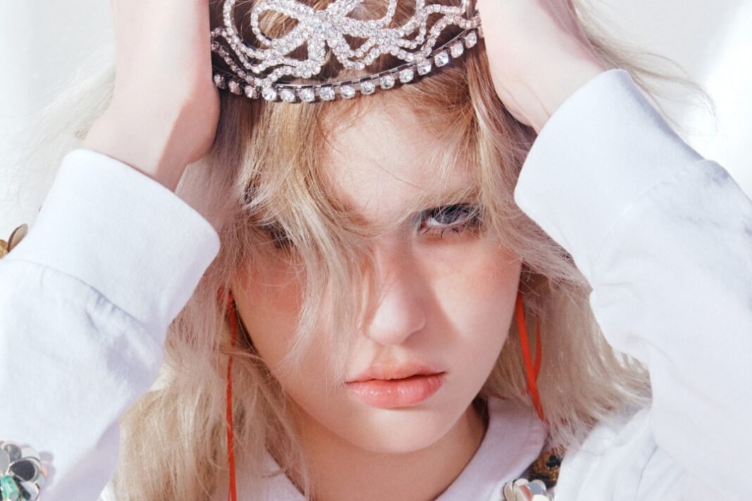 Jeon Somi announces comeback with 2nd EP 'Chaotic & Confused'